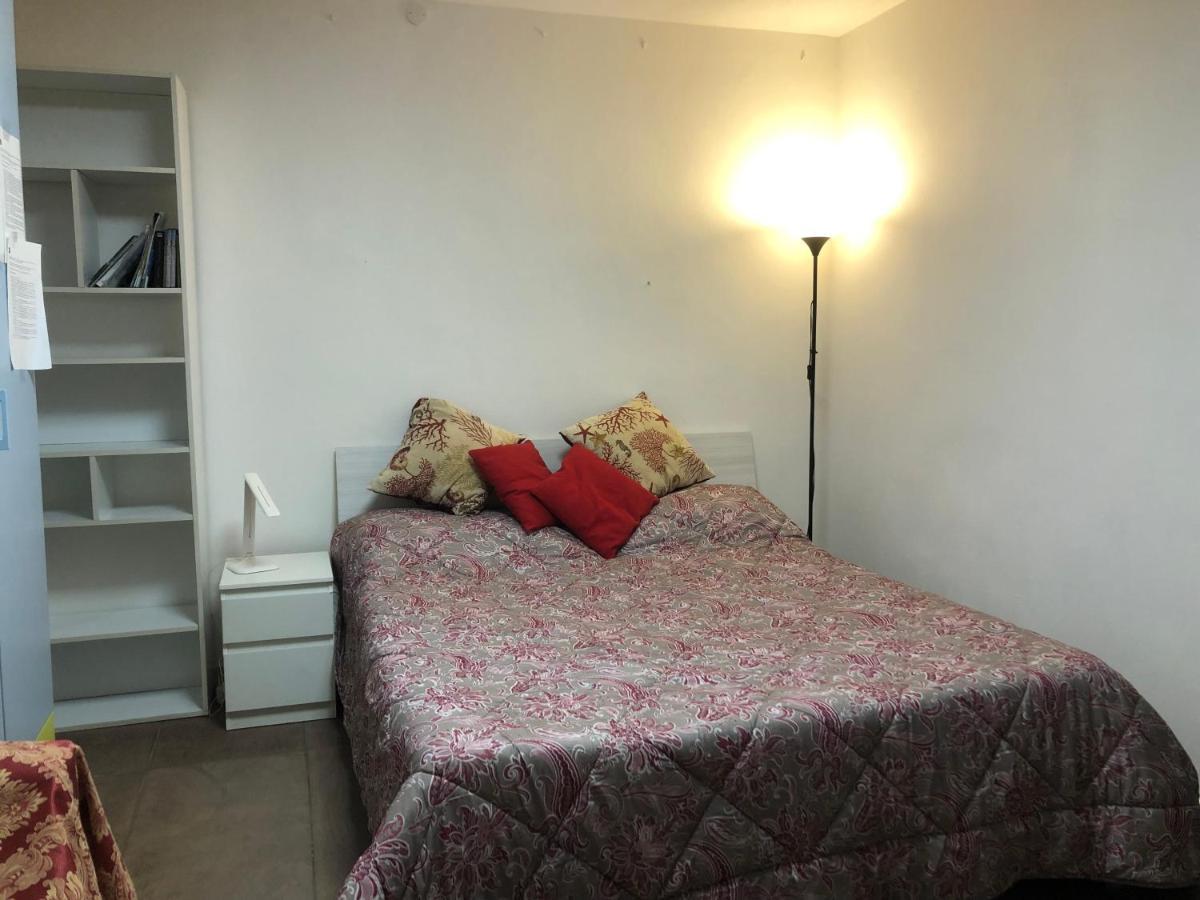 Arenada Private Rooms And Apartment Sud Cagliari Exterior foto