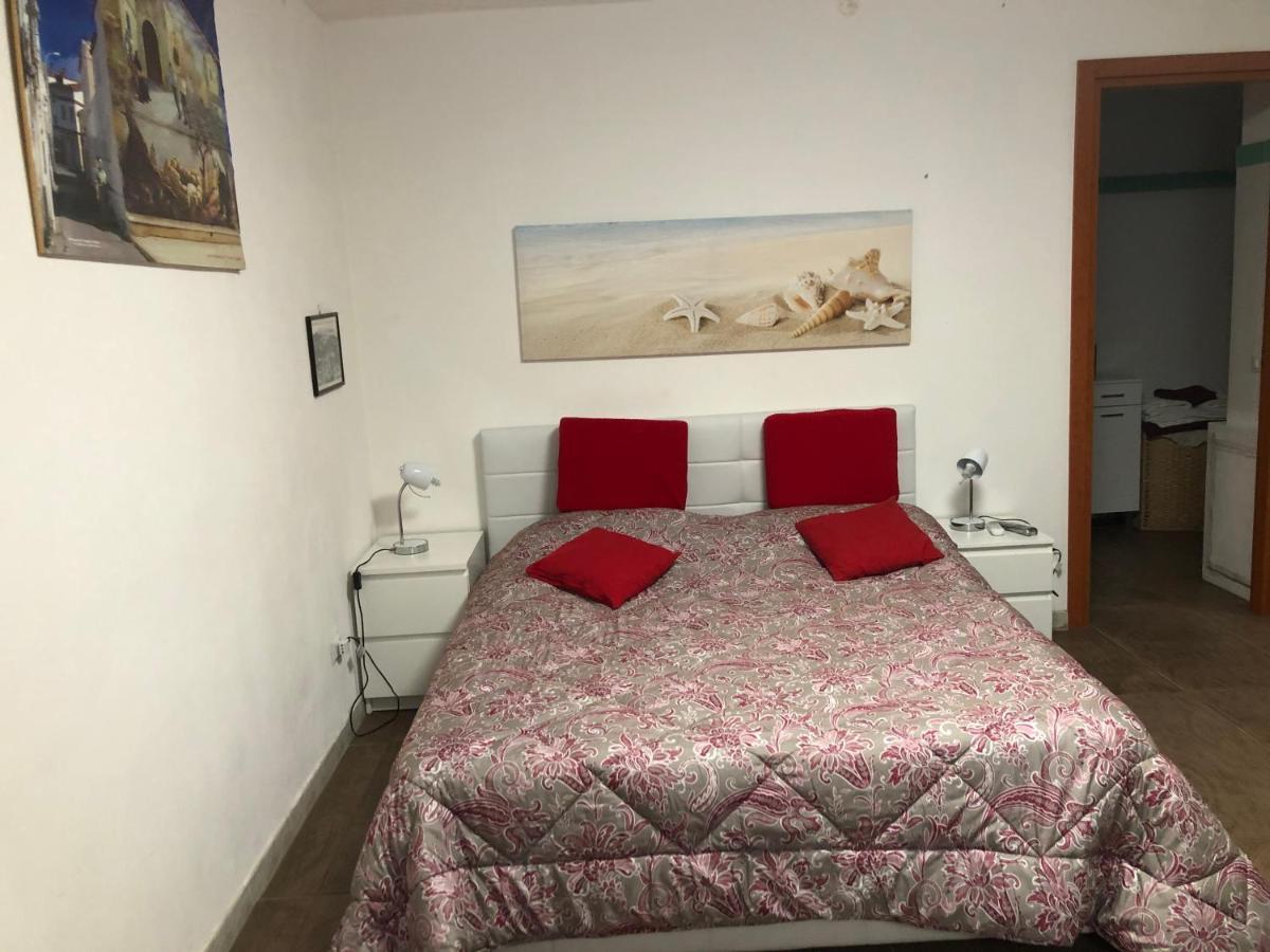 Arenada Private Rooms And Apartment Sud Cagliari Exterior foto